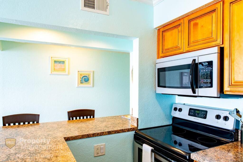 On The Rocks Villa Tampa Exterior photo